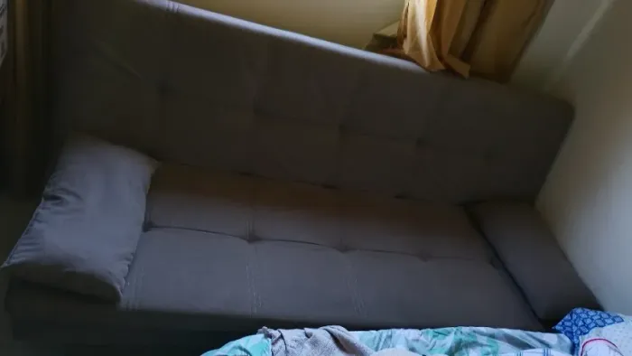 Sofá cama semi nova pouco uso cama de casal