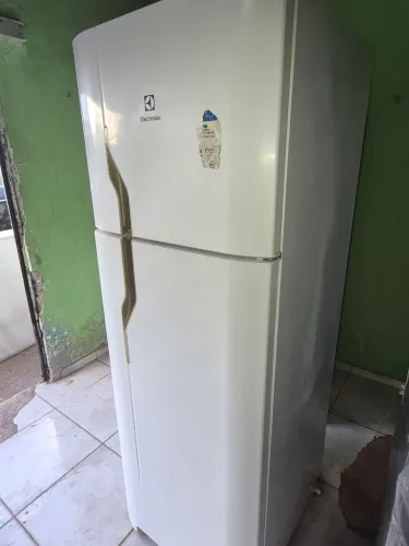 Geladeira Electrolux 370 lt