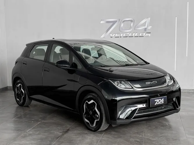 BYD Dolphin EV (Elétrico) 2025