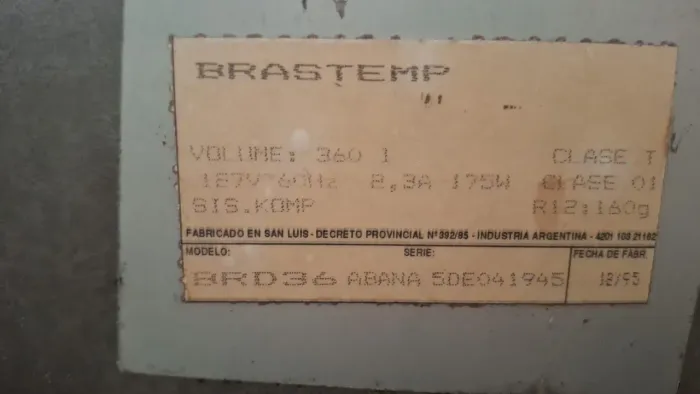 Geladeira brastemp,branca,em ótima estado
