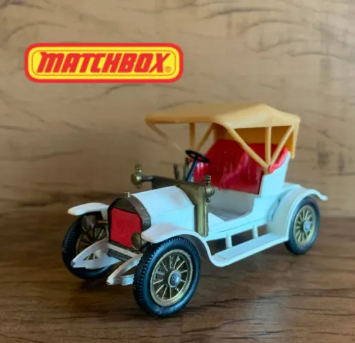 Carrinho Matchbox - 1909 Opel Coupe (referência Y- 4) série Models of Yesteryear.