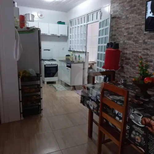 Casa no Povoado Abaís - 240m² com 5 Quartos, 6 Garagens e Mais