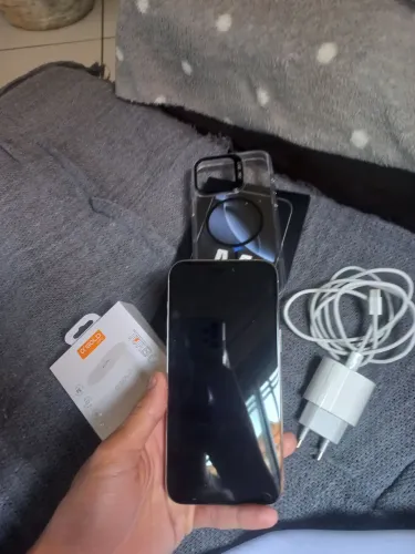 V/T Iphone 15 Pro Max 256 GB