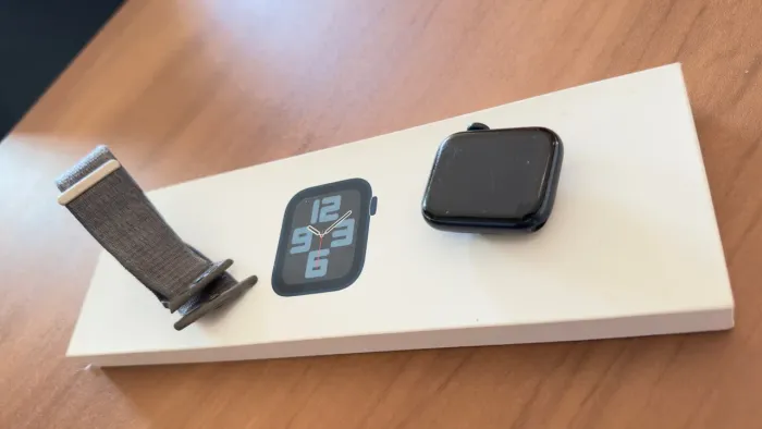 Apple Watch SE geração 2 - 40mm