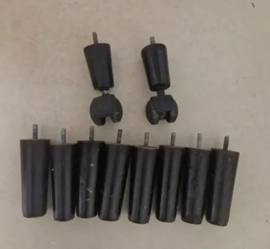 Pés Para Cama Box Bau e Moveis em Geral Com 11,2cm de Altura Kit Com 10 unidades 2 c roda