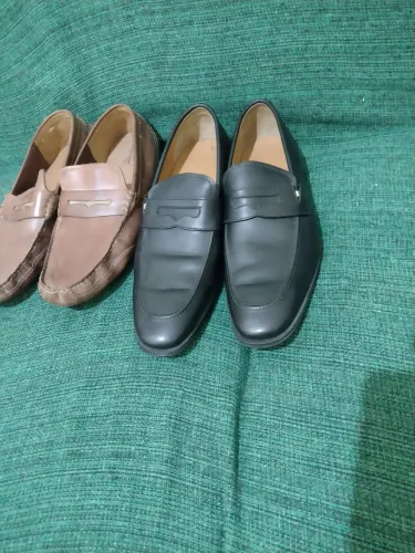 Vendo sapatos masculino Tam 45 couro novinho importado 