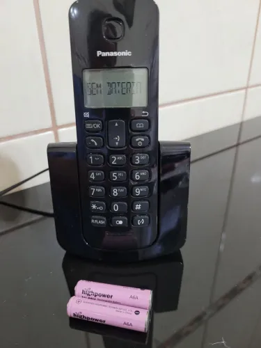 Telefone sem fio Panasonic modelo KX-TGB110LBB Usado (baterias descarregadas)