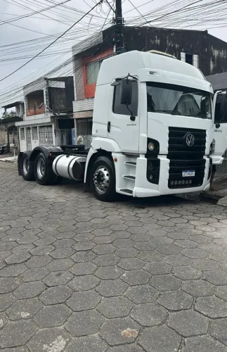 Vendo caminhão