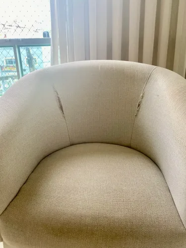 Poltrona giratória couro 