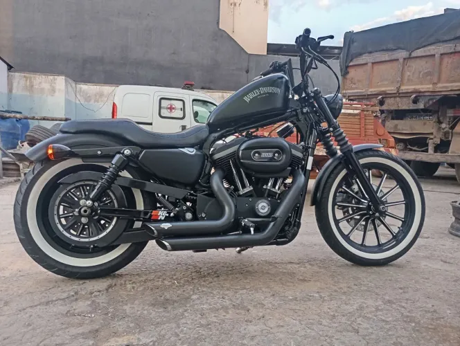 Harley Davidson XL883 iron