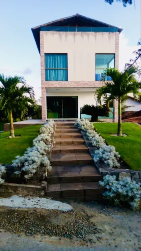 Vendo Casa alto padrão condomínio Monte das Graças