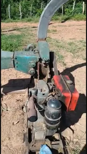 Ensiladeira com motor estacionário Diesel