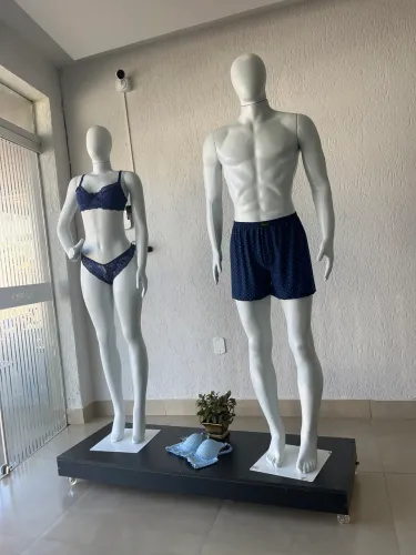Manequins