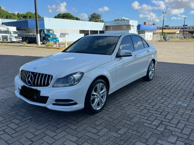Mercedes-Benz C-200 CGI Avantgarde 1.8 16V 184cv Aut. 2013