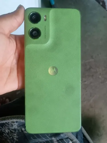 Cell usado engando tudo só tem um trinco na tela motog54