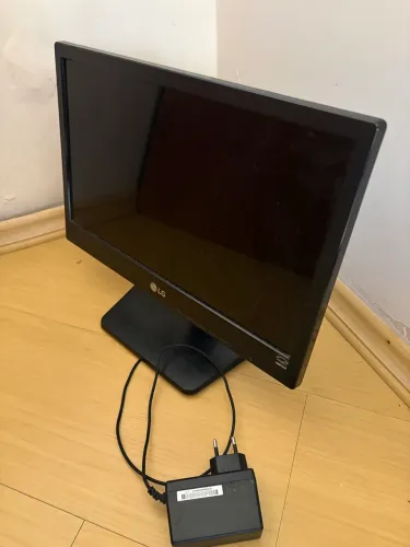 MONITOR LG FLATRON 16M38A-B - 15,6? HD - ÓTIMO PARA CFTV, CAIXA E ESCRITÓRIO