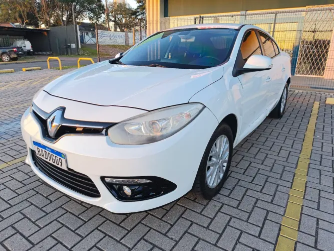 Renault Fluence Sed. Dyn. Plus 2.0 16V Flex Aut. 2016