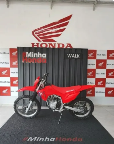 CRF 300f ano/modelo 2026