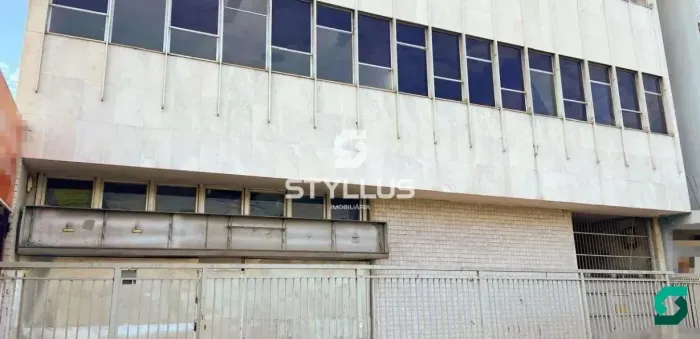 Jacaré | Prédio Comercial