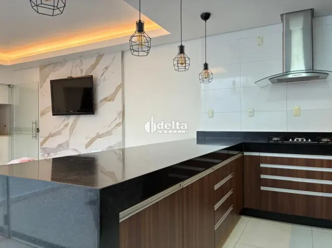 Casa residencial com 5 quartos sendo 2 suítes disponível para locação no bairro Morada da