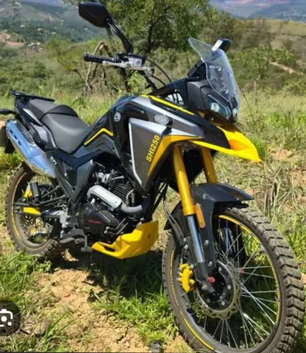 Shineray Shi 250  25/26 7.000km saiu da revisão hoje 5 de Junho.