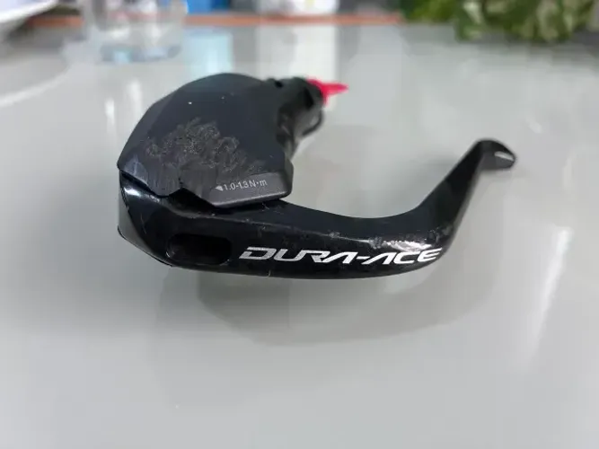 FREIO A DISCO HIDRÁULICO DURAACE Di2 ST-R9180