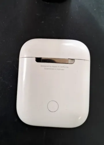 Apple AirPods (2ª Geração), modelo A1602. Original.