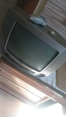 TV LG COM CONTROLE + PEÇA DE ANTENA - R$ 100 | ZL - JARDIM COLONIAL