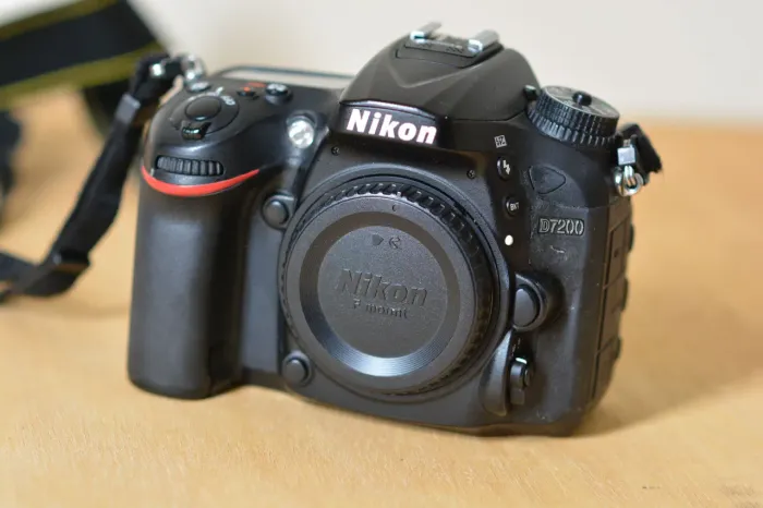 Nikon D7200 - 4 mil cliques