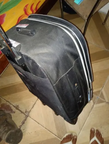 Mala de viajem grande usada barato