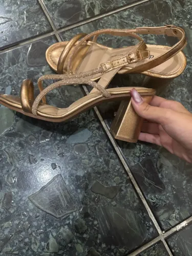 Vendo salto tamanho 34