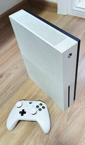 Xbox one S 500 GB