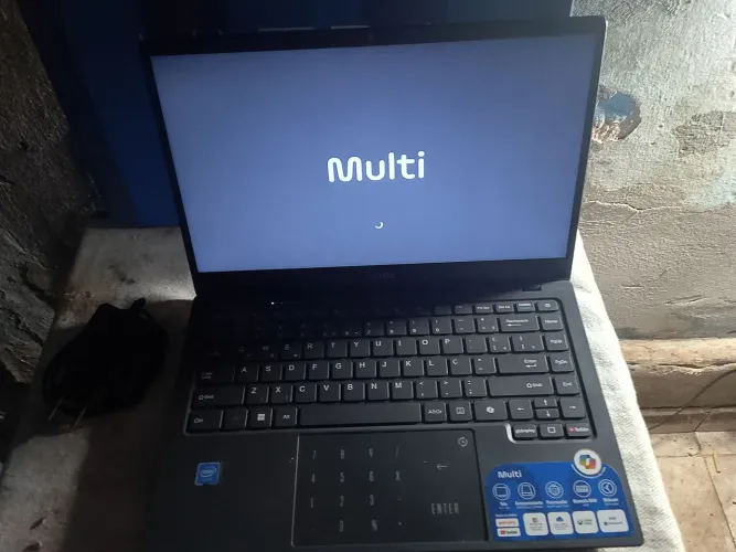 Vendo notebook Multi Intel