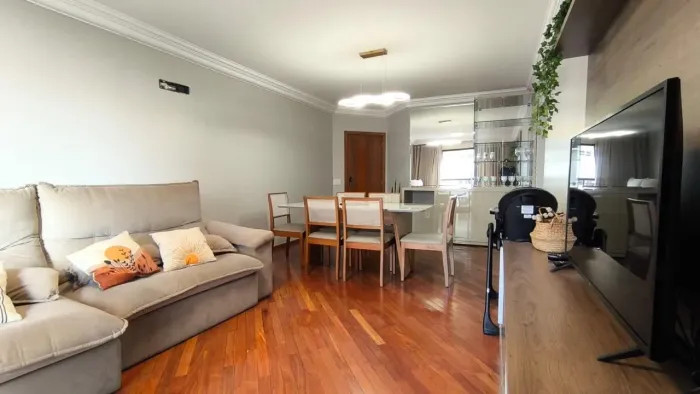 Apartamento à venda no bairro Osvaldo Rezende em Uberlândia