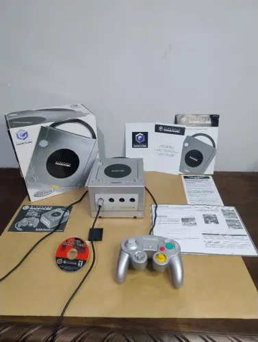 NINTENDO GAMECUBE - COMPLETO IMPECÁVEL 