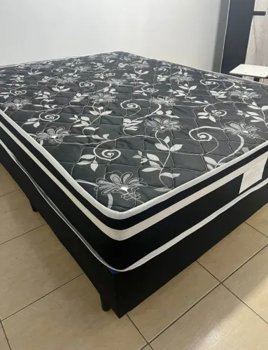 BASE + COLCHÃO DE QUALIDADE D33 TEMOS COM MOLAS OU SEM FRETE GRÁTIS