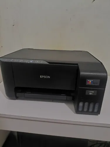 Epson l3520, usada poucas vezes.