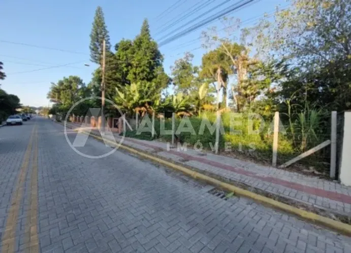 Terreno no Bairro Mariscal em Bombinhas.