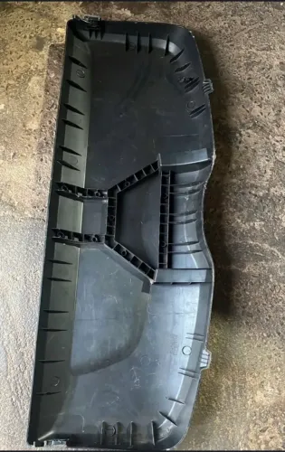TAMPÃO PORTA MALAS ÔNIX 2019