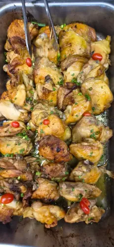 AUXILIAR DE COZINHA 