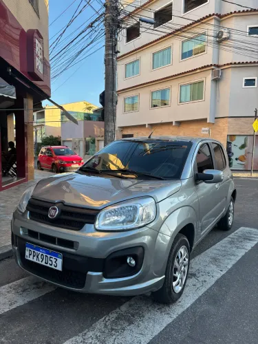 Fiat Uno Attractive 1.0 Flex 6V 5P 2017