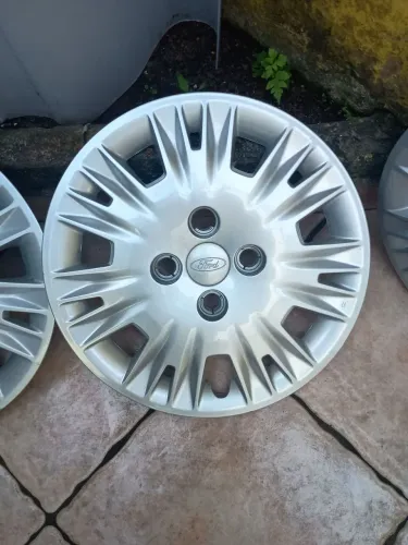 Calotas original Ford aro 15 