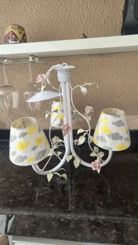 Lustre infantil