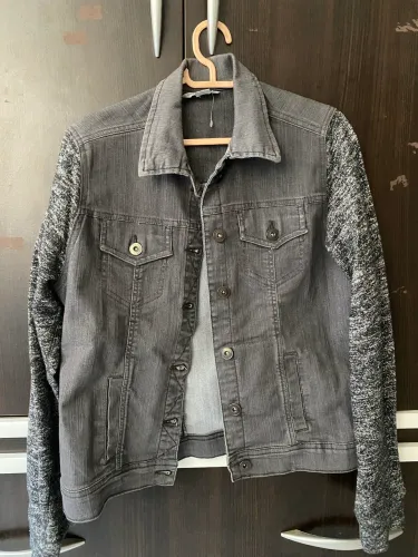 Jaqueta jeans feminina - NOVA