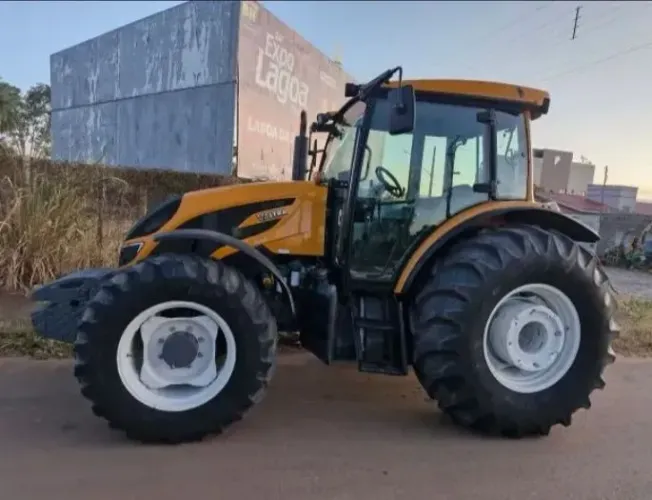 Trator valtra 219
