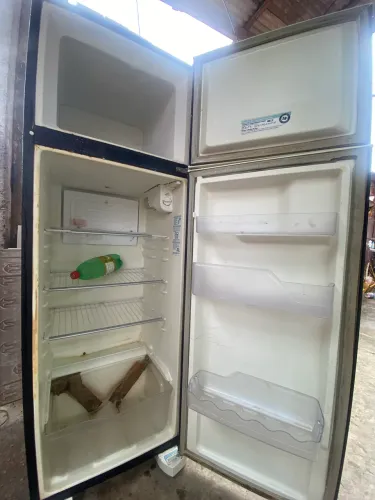Geladeira Electrolux 127 volts