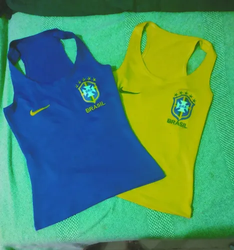 Regatas lindas novinhas femininas para copa ?
