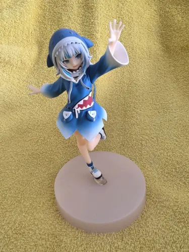 figure Pop Up Parade Gawr Gura oroginal com caixa