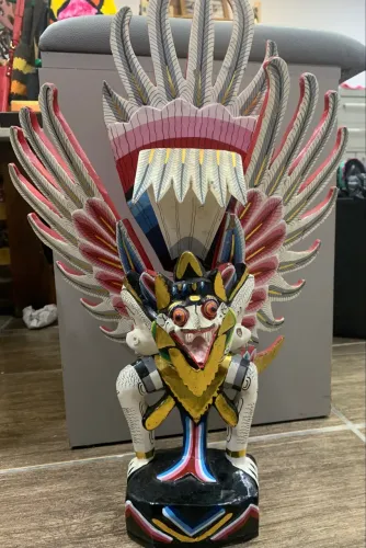 Escultura em madeira Garuda protetor (50 cm)