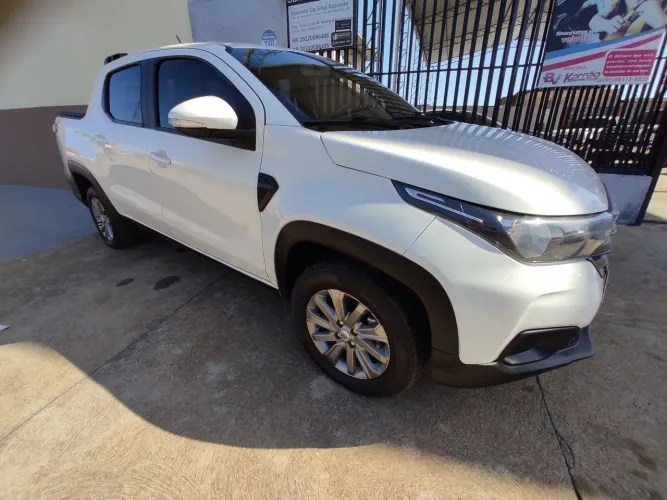 Fiat Strada Freedom 1.3 Flex 8V CD 2023